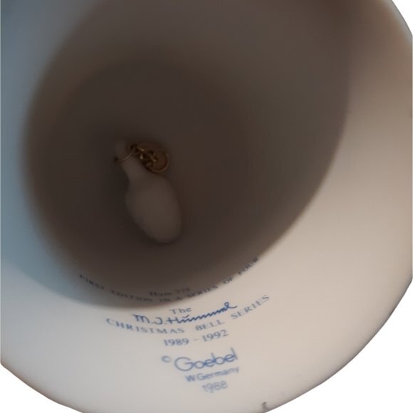 1989 Hum 775 Ride  to  Christmas Hummel Christmas Bell Oranment - Picture 2 of 4